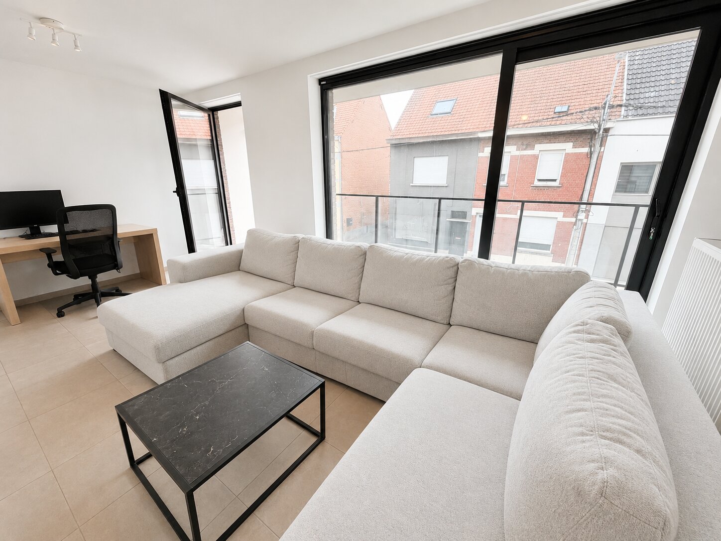 Appartement te koop met 2 slaapkamers op gunstige ligging - foto 2