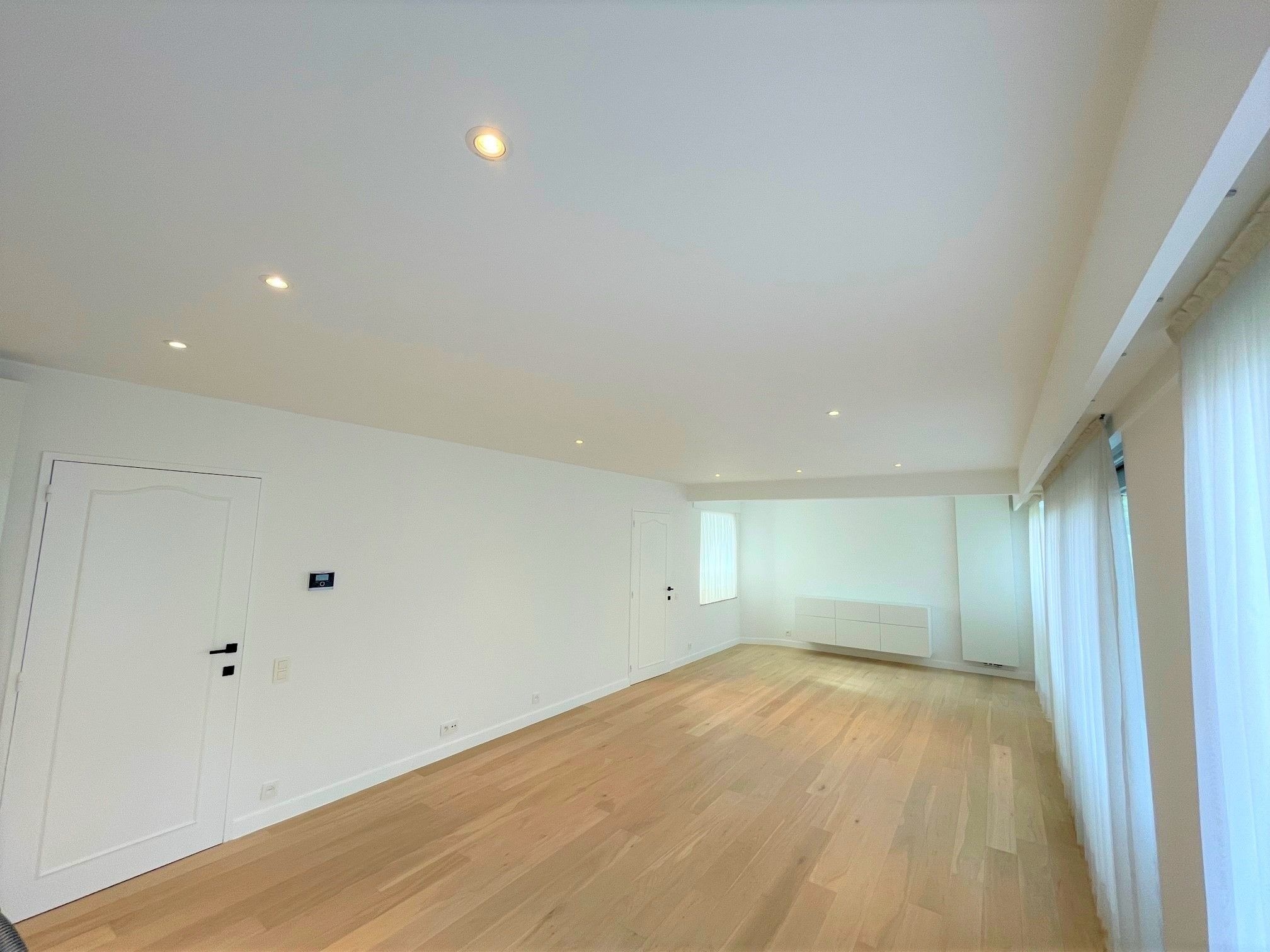 Modern gelijkvloersappartement met garage, in hartje Kapellen. - foto 4