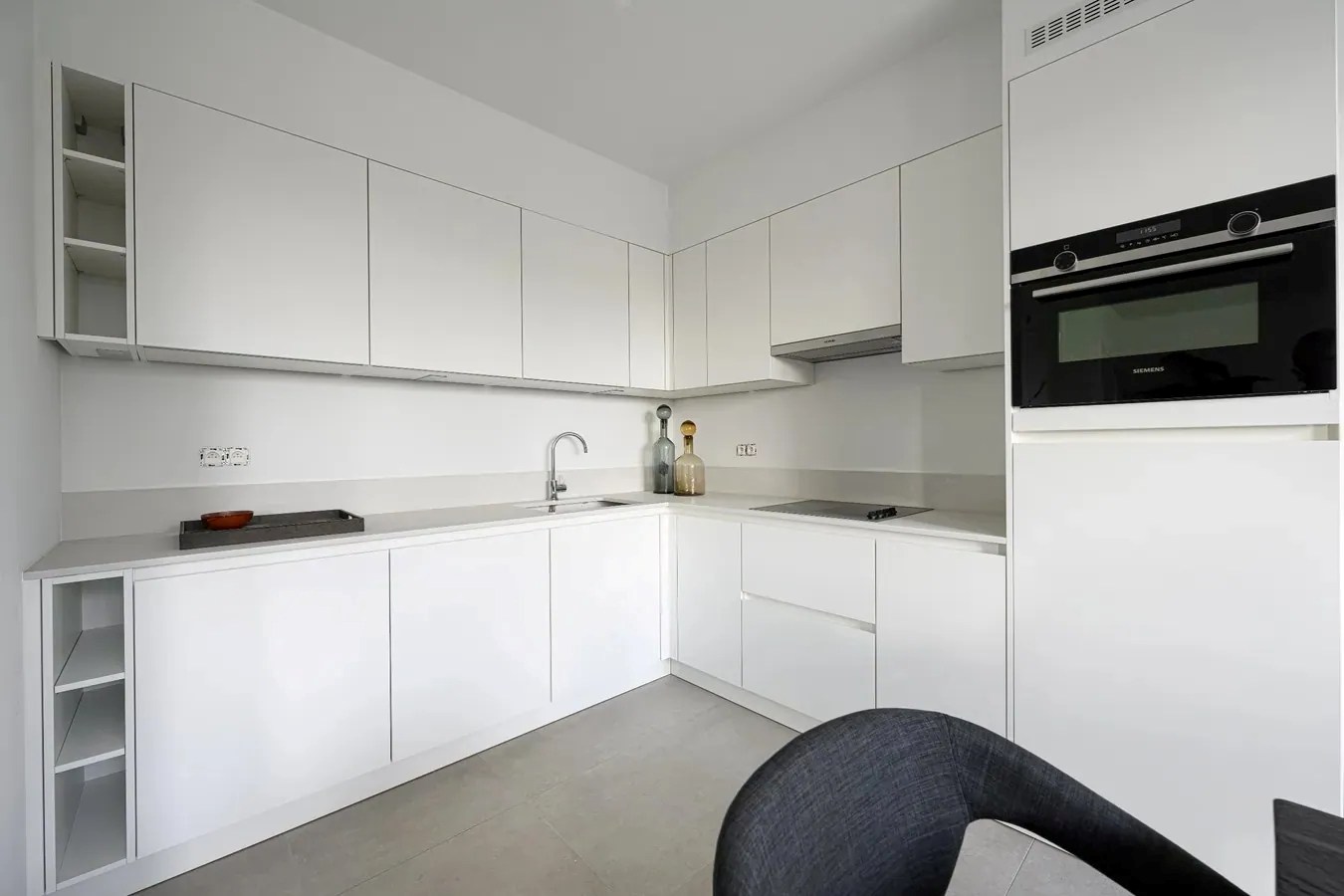 Gelijkvloers appartement met 2 slaapkamers, terras, staanplaats en kelderberging - foto 4