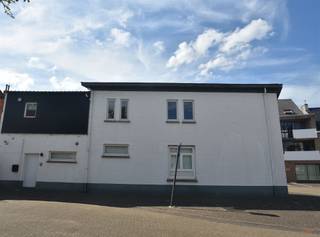 NIEUW BIJ ANIMO VASTGOED!!DE IDEALE INVESTERING EN/OF ONDERNEMERSDROOM IN BERINGEN!Dit in 2016 volledig getransformeerde pand in het hart van...