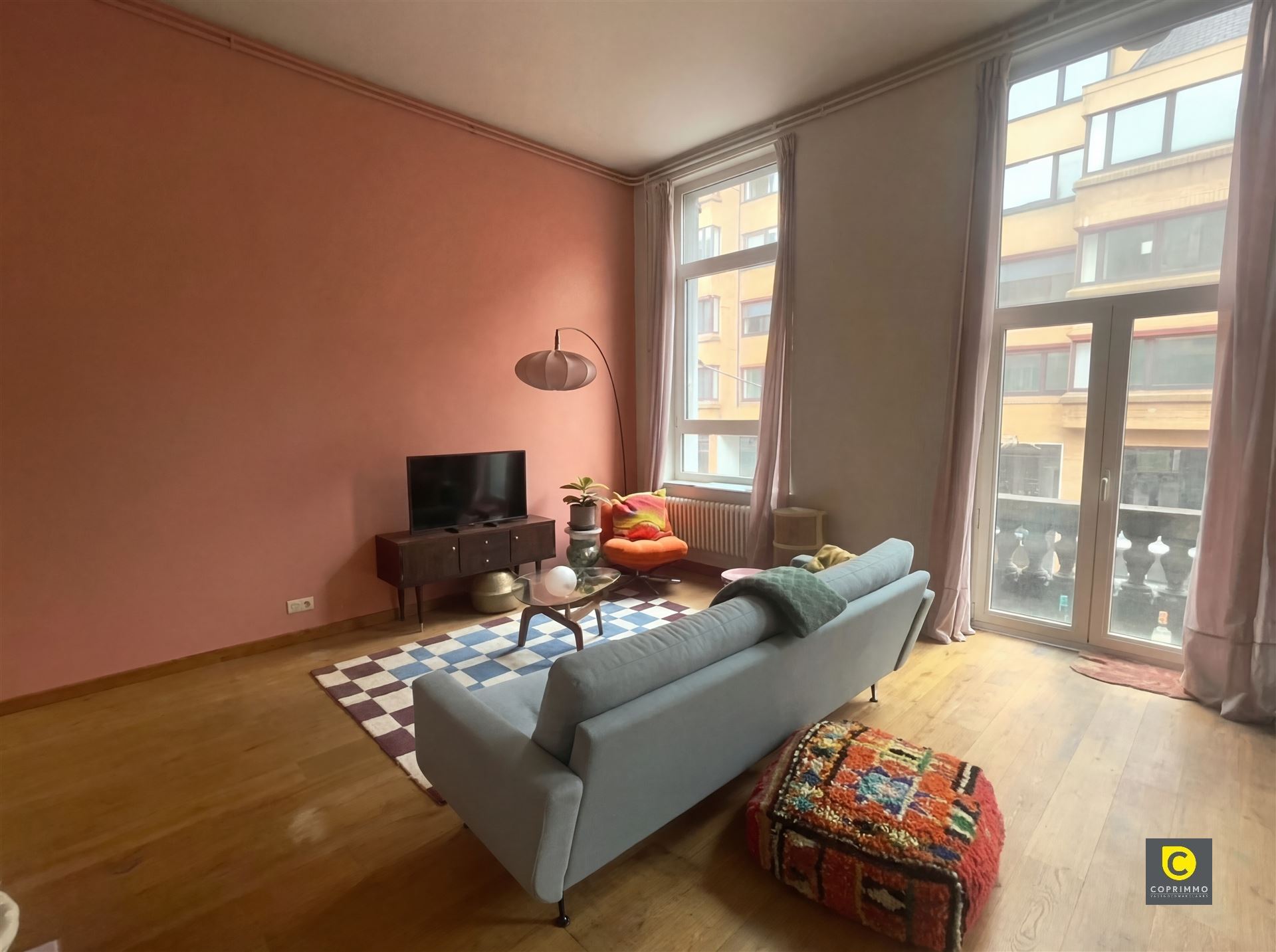 Stylish 2-Bedroom Apartment in the Heart of Antwerp - photo 2