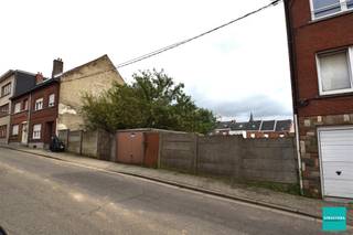Découvrez ce terrain à bâtir exceptionnel de 660 m² au cœur d'Asse, idéalement situé tant pour un projet résidentiel que pour un...