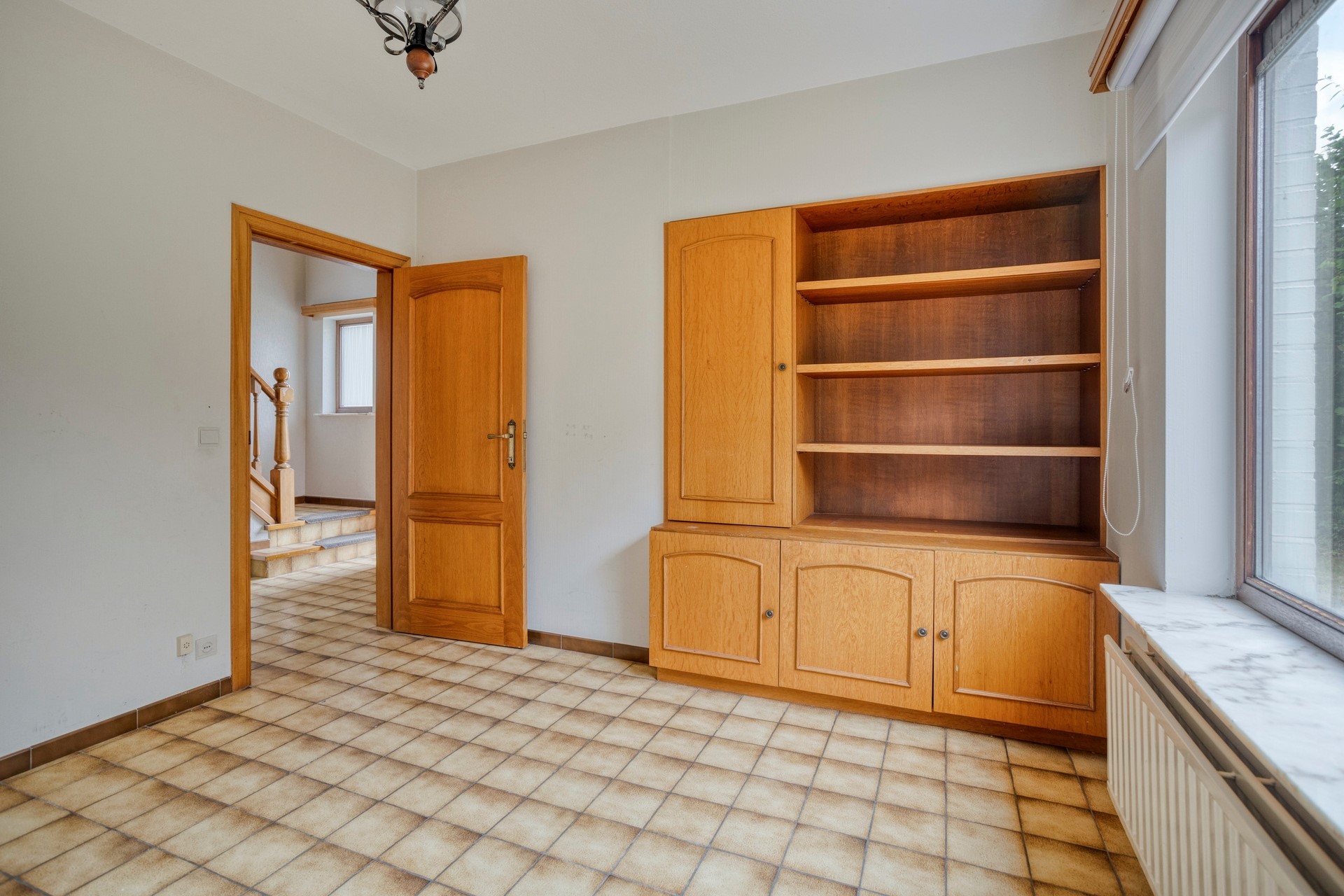 Spacious 6-room family home on a dead-end street. - photo 5