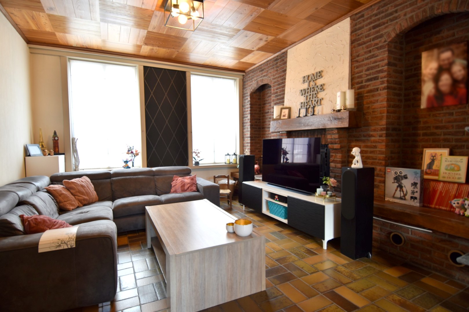 Ruime karaktervolle woning op centrale locatie te Gullegem - foto 4