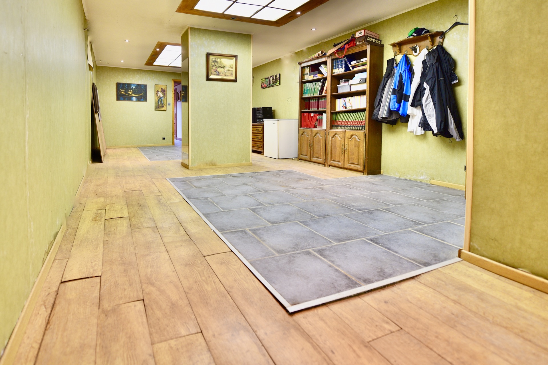 Te renoveren gebouw met commercieel gunstig gelegen handelsruimte in Eeklo voor 189000 EUR - foto 4