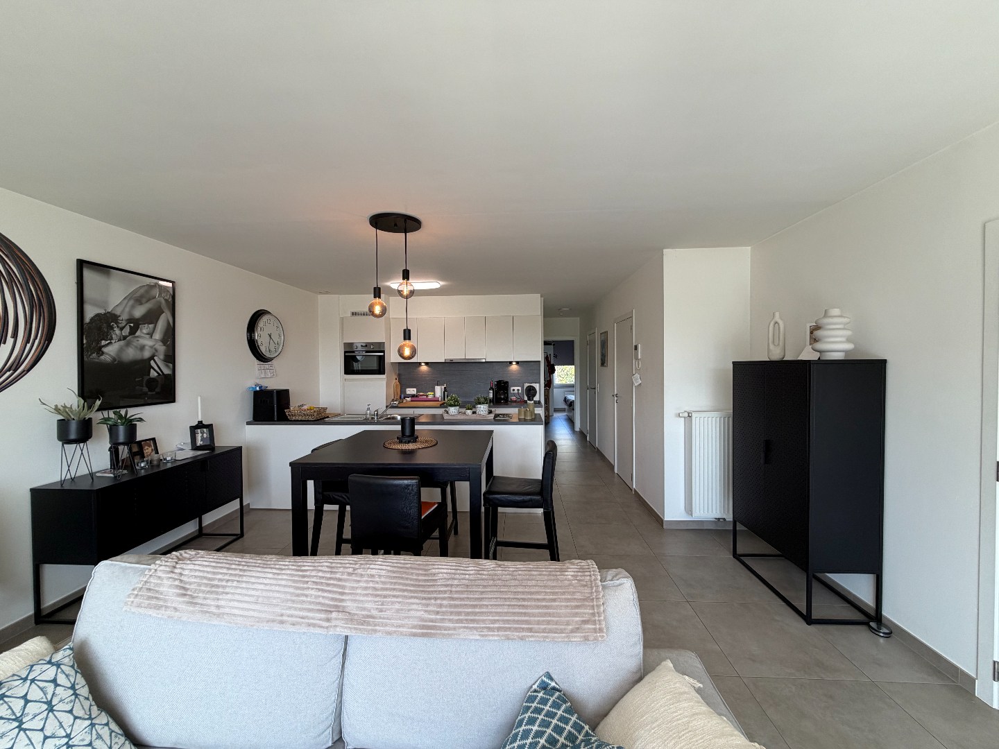 Verzorgd appartement met 2 slaapkamers, terras en garage. - foto 4