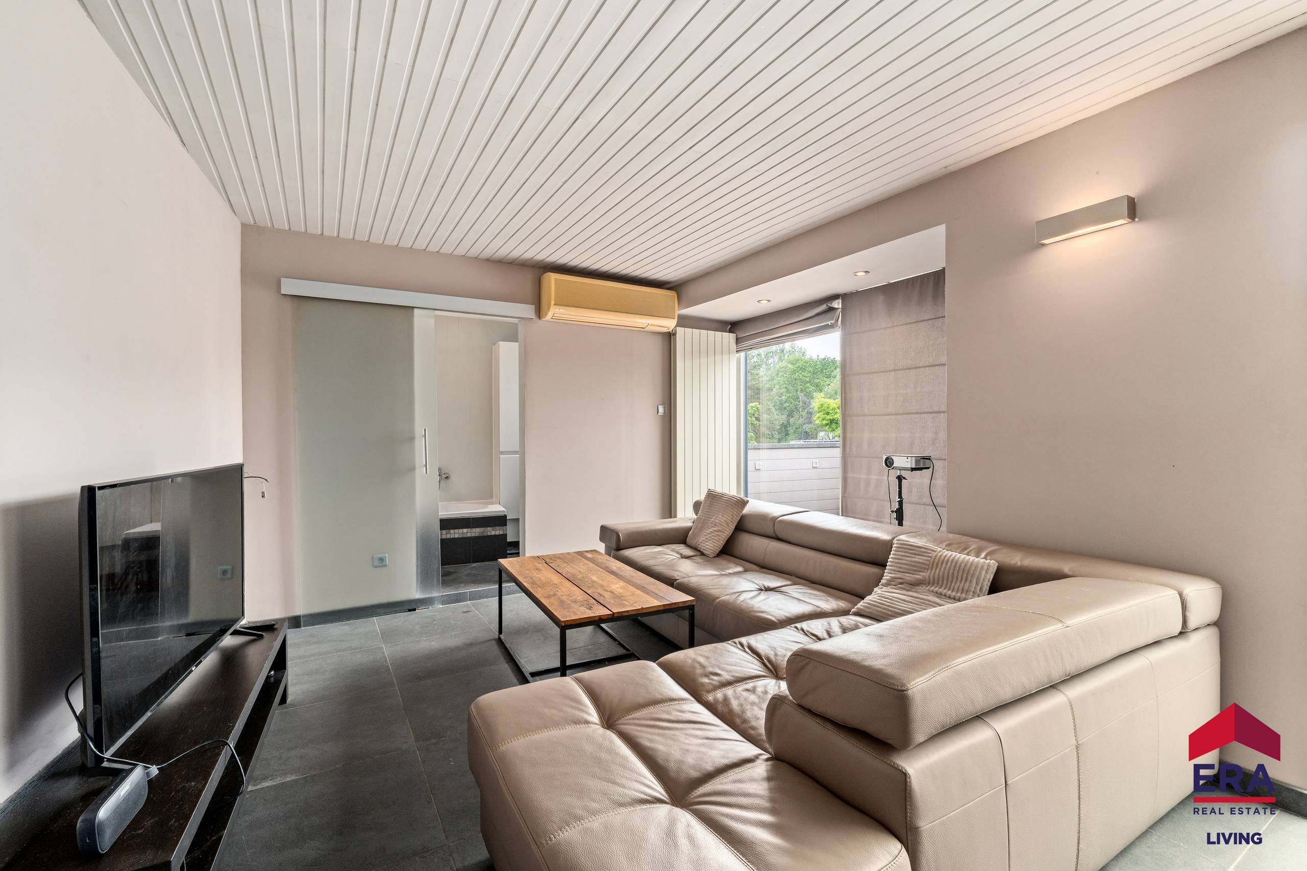 Veelzijdige woning (272 m²) met handelsruimte in Erembodegem - foto 5
