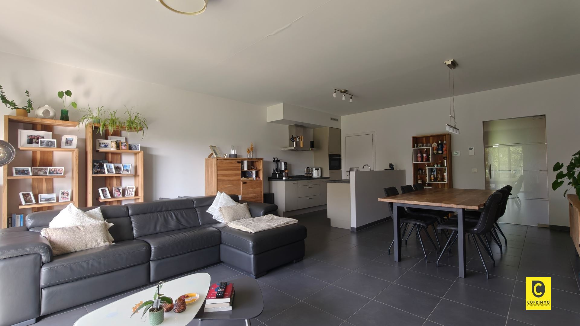 Ruim 2 slaapkamer appartement + P - foto 4