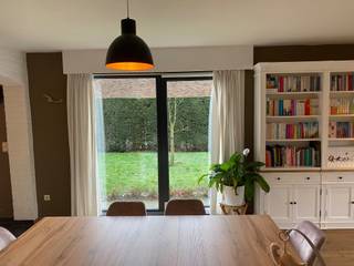 Charmante, instapklare woning gelegen te centrum Zoersel, op wandelafstand van scholen, winkels, openbaar vervoer en het prachtige Zoerselbos...