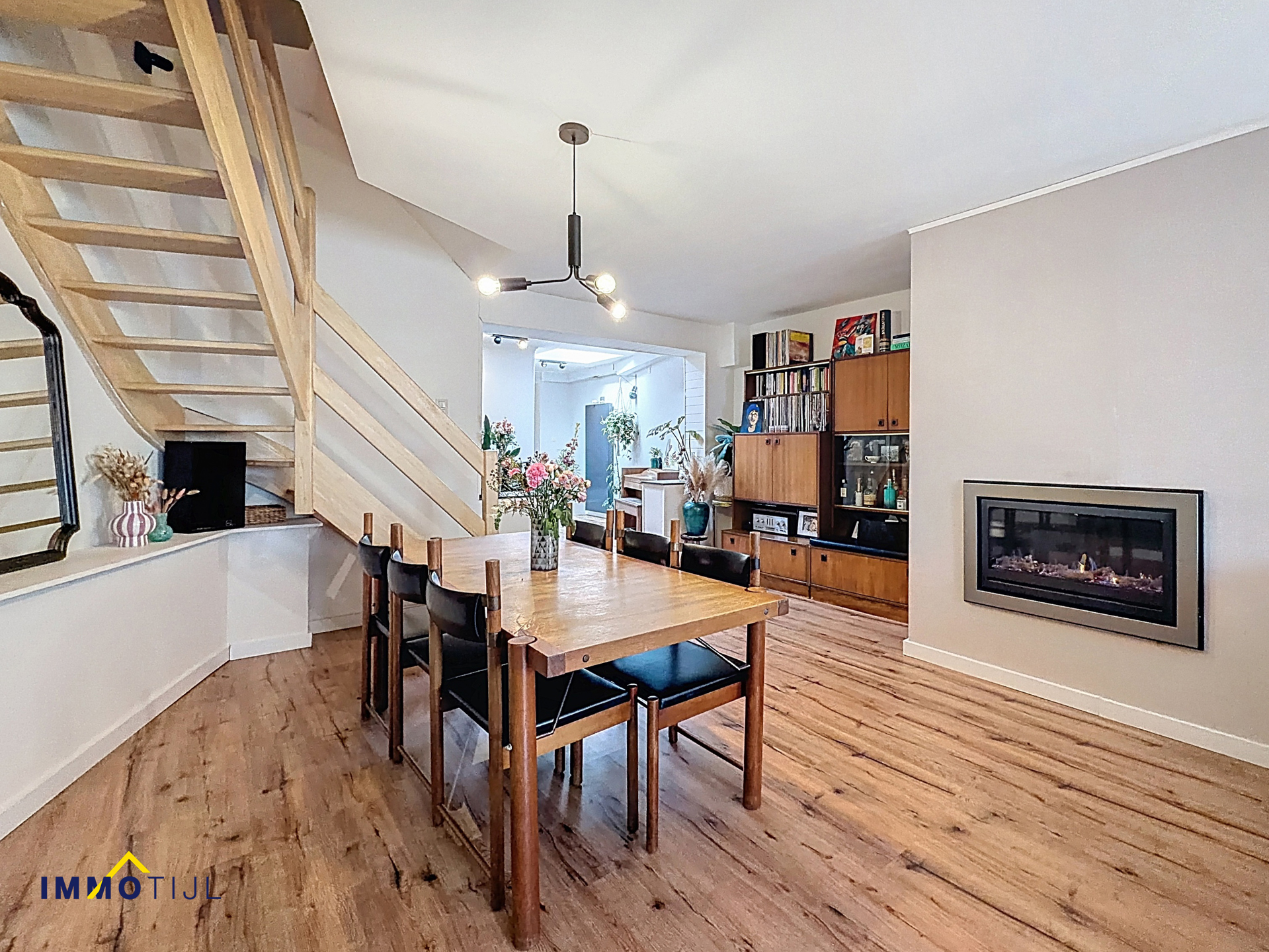 Recent vernieuwde woning met tuin in hartje Aalst! - foto 5