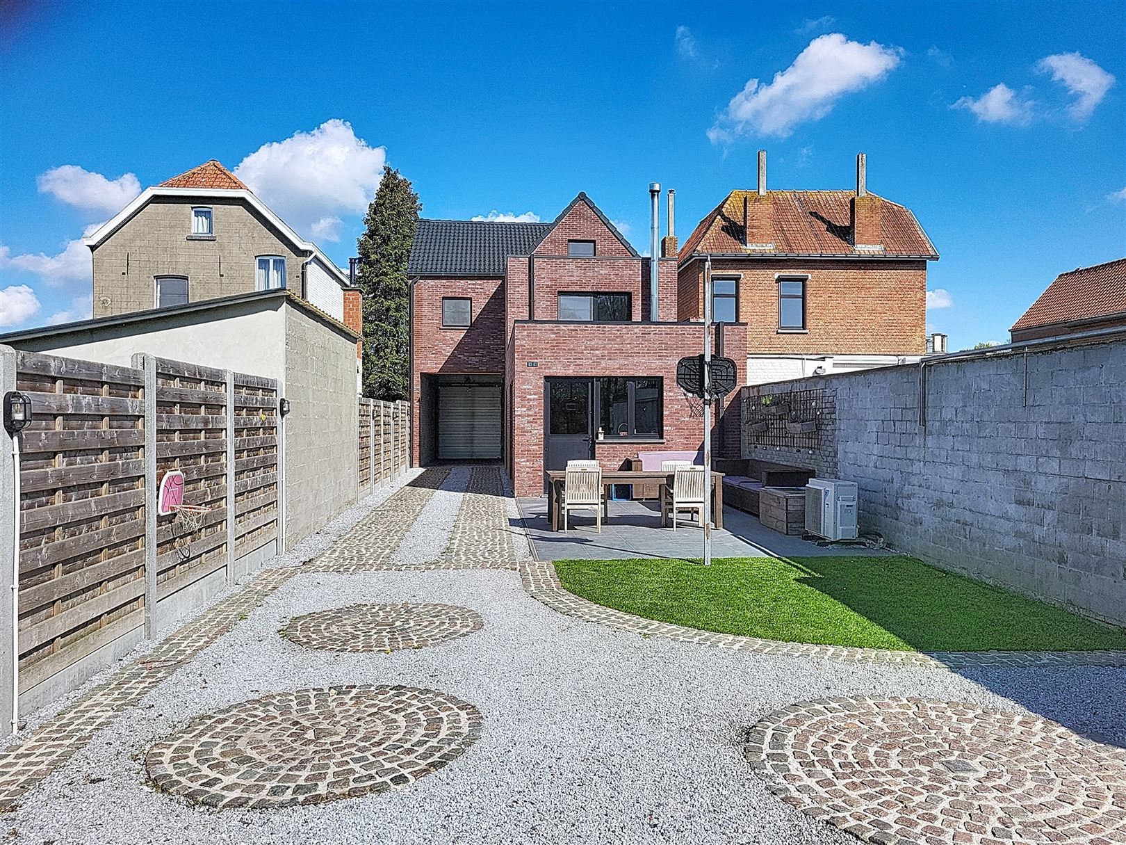 uitzonderlijke eigendom met garage en grote tuin (2287 m²) - foto 4