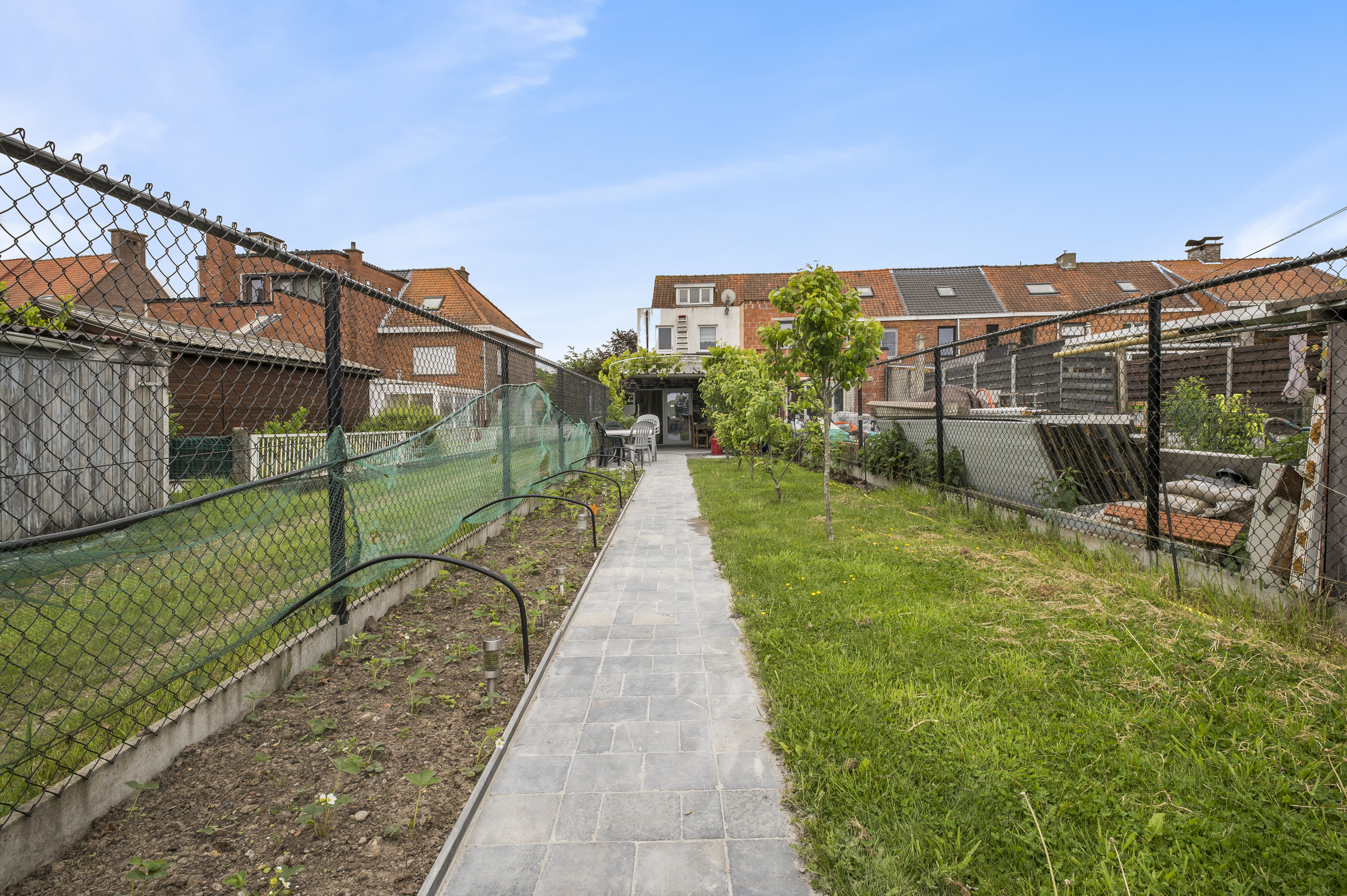 Maison à vendre à Saint-Nicolas avec 4 chambres - photo 1