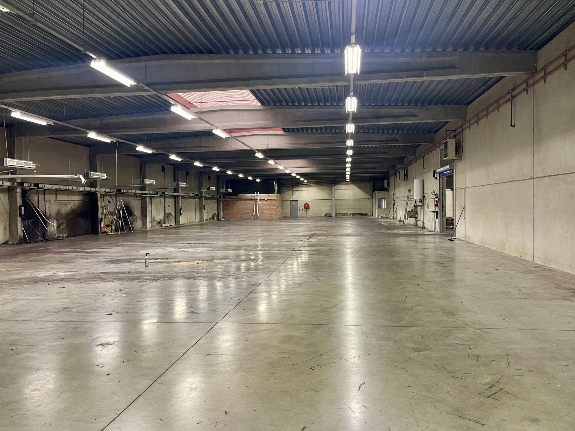 Commercial à louer à Gembloux - photo 3