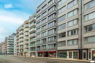 Te koop: instapklare, gemeubelde studio op de zesde verdieping in het centrum van Middelkerke.Deze recent gerenoveerde en volledig gemeubelde...