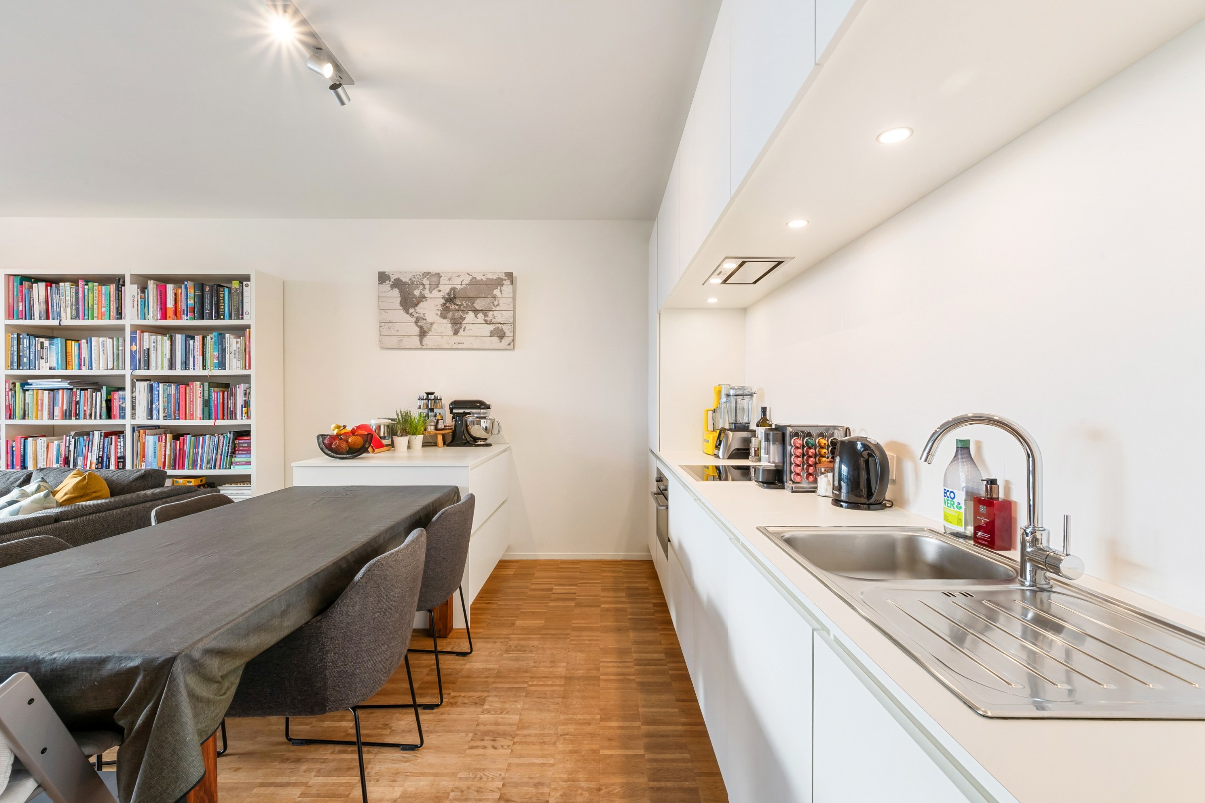 Licht appartement met 2 slaapkamers en terras op het zuiden in Antwerpen Zuid - foto 5