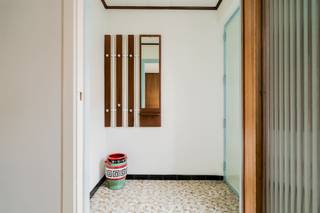 Te renoveren gezinswoning met garage en tuin in Kontich.In het hart van Waarloos bevindt zich deze charmante gezinswoning, ideaal voor wie op zoek is...