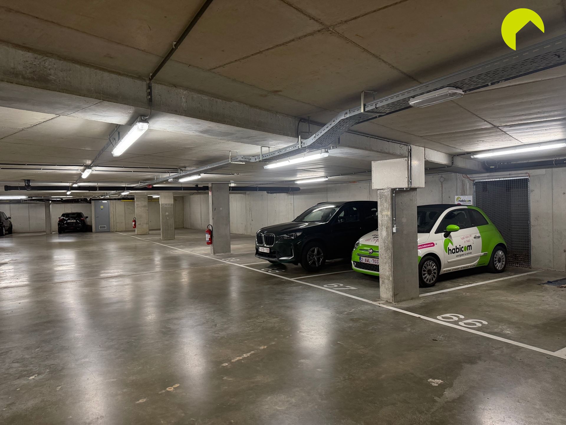 Parking extérieur - photo 2