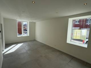 VOLLEDIG GERENOVEERDE EN ENERGIEZUINIGE WONING MET 3/4 SLAAPKAMERS EN VERWARMING VIA EEN WARMTEPOMP GELEGEN TE VAL-MEER OP 1A 45CA