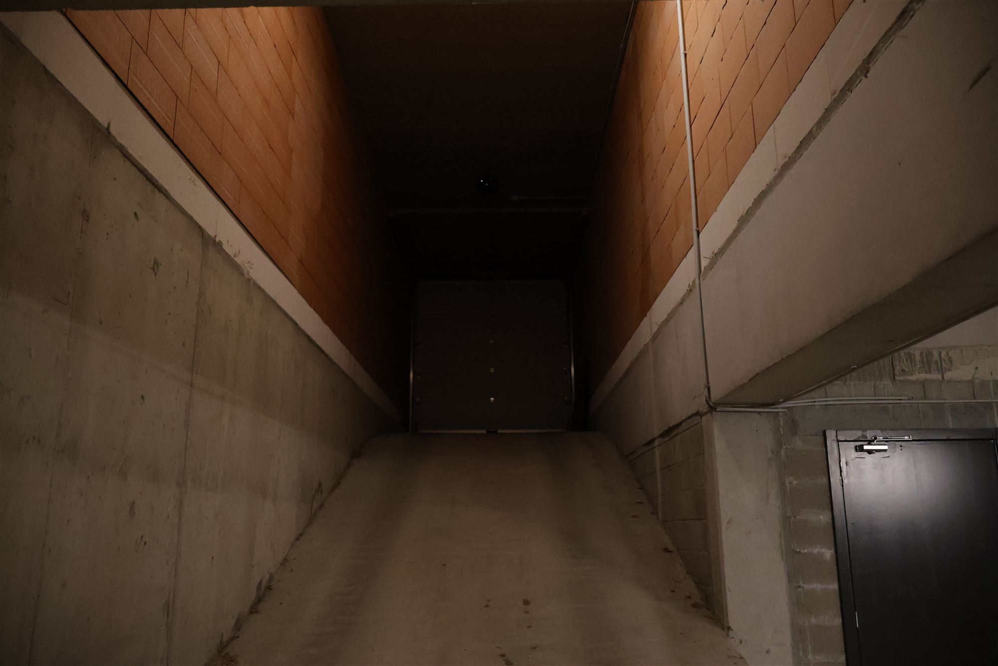 Garage for sale in Wilrijk - photo 4