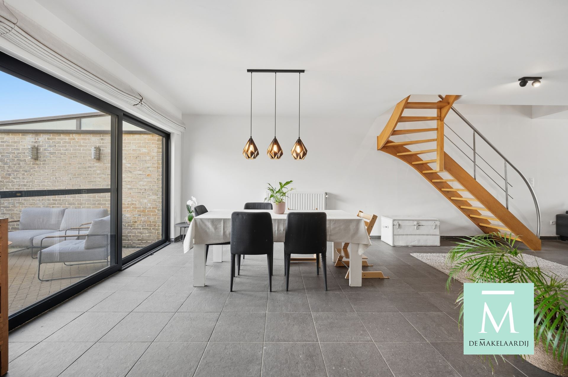 Instapklare woning met 5 slaapkamers en zeer aangename tuin - foto 5