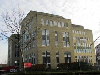 Offices for rent ideally and strategically located next to the Chirec hospital site and the VUB university campus. Immediate proximity to the E411. Numerous facilities in the vicinity and easily accessible by public transport.