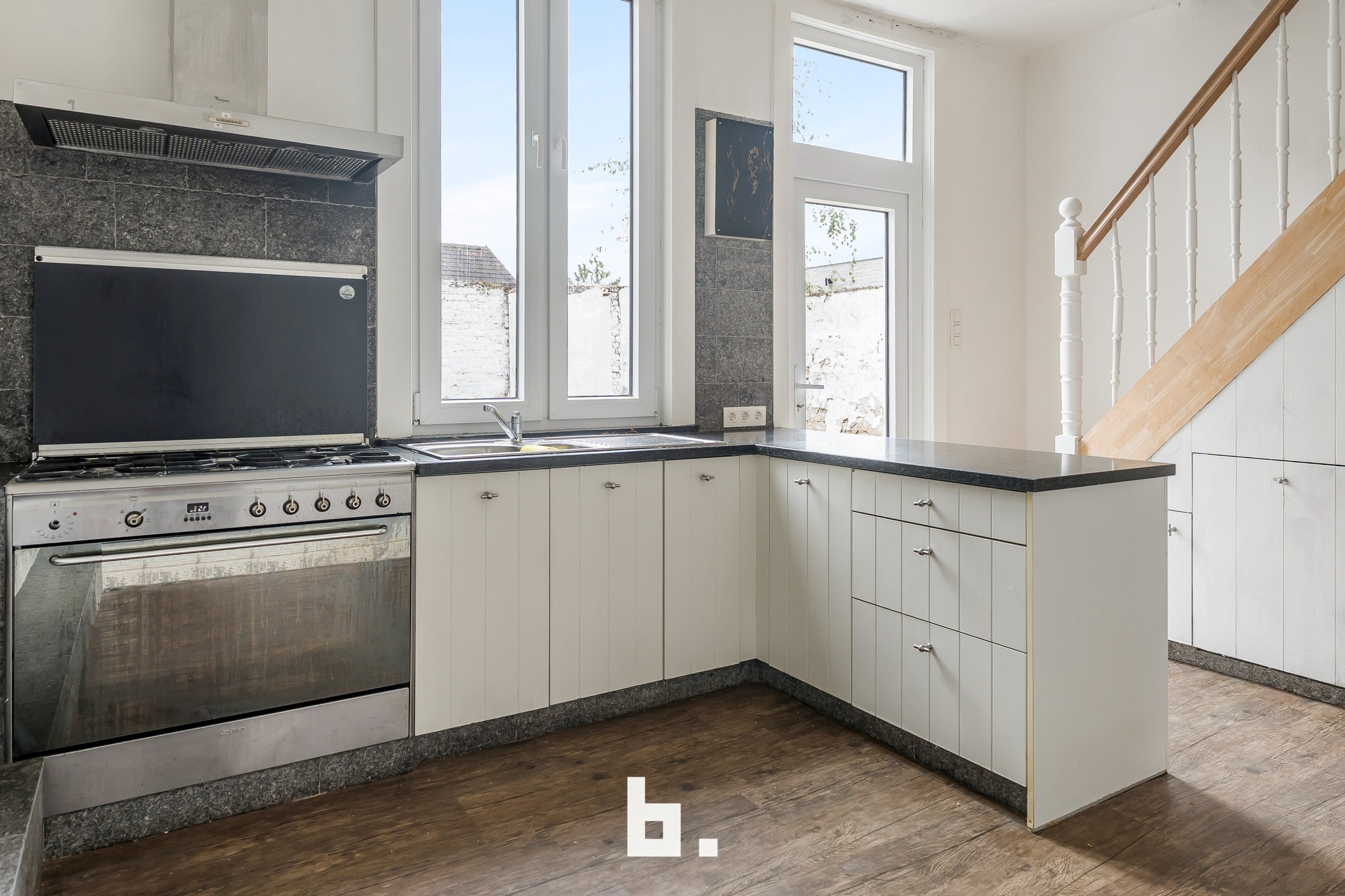 Woning met veel potentieel te Oostnieuwkerke! - foto 4