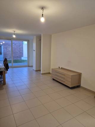 Uiterst verzorgde, recent gebouwde woning van 2015. Vlakbij centrum Roeselare.Enkel mogelijk op afspraak via www.albert.immo, klik op het pand en...