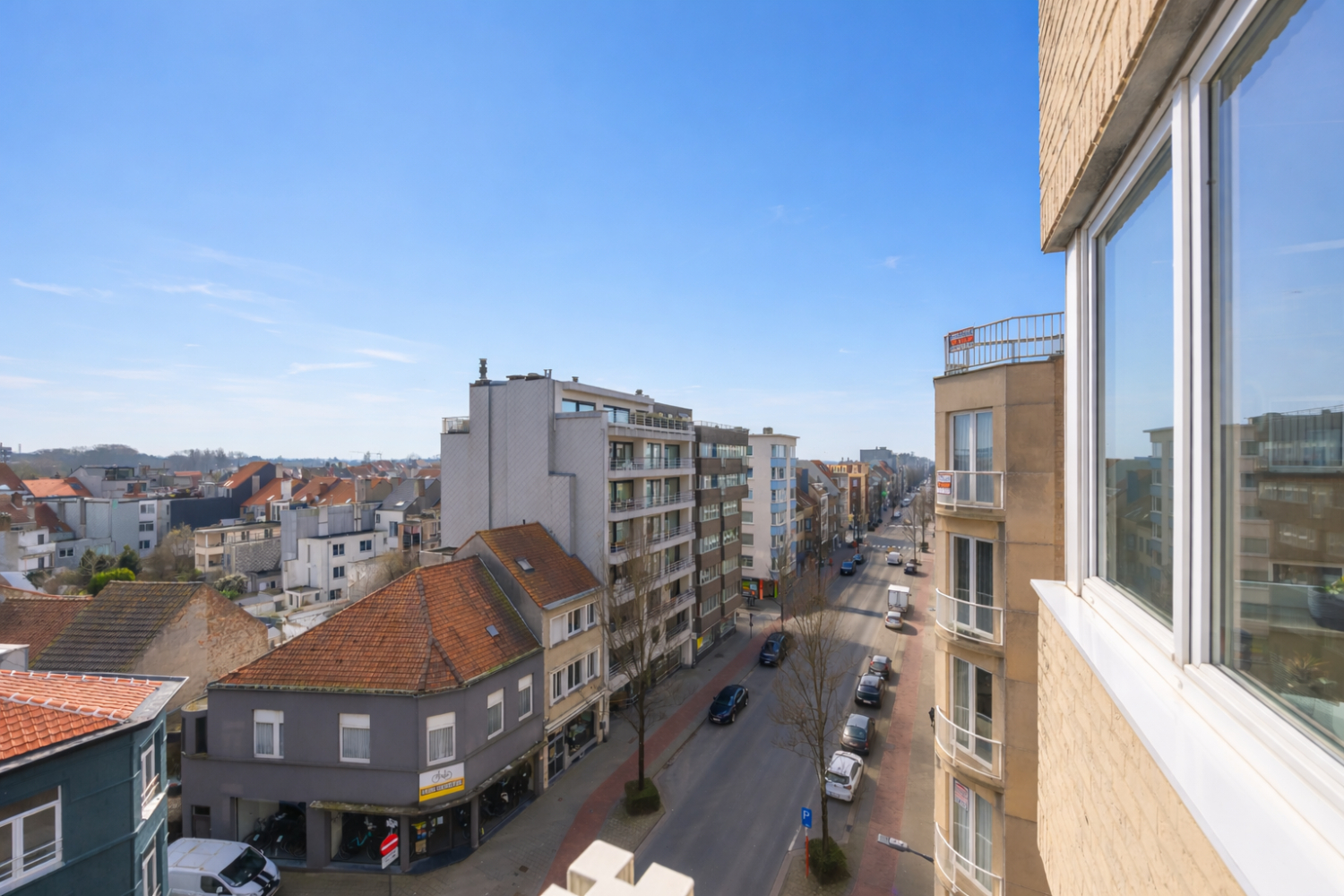 Instapklaar 2-slaapkamerappartement met zonnig terras en open zicht - foto 4