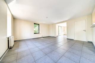 Info & bezoeken: 02 315 51 72 Lambermont - We Invest biedt u dit zeer mooie 3 slaapkamer Penthouse met terras aan aan de prachtige Lambermont...