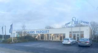 Op zoek naar een ruime, strategisch gelegen commerciële ruimte die meteen indruk maakt? Deze showroom van 1.100 m² biedt alle troeven om jouw merk...