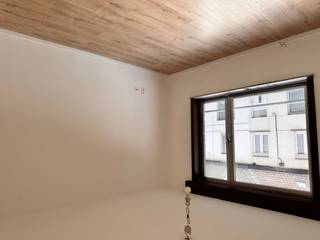 Onmiddellijk beschikbaar!Bezoeken kunnen enkel aangevraagd worden via de website.Deze gerenoveerde gezellige studio biedt alle mogelijkheden, dankzij...