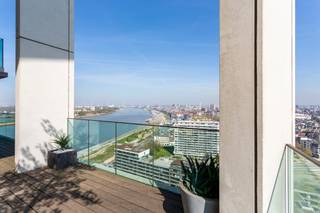 Ontdek dit luxueuze appartement van ca 210 m², gelegen op de 20e verdieping van de hoogstaande residentie “Scheldezicht”. Verdieping 20 is het...