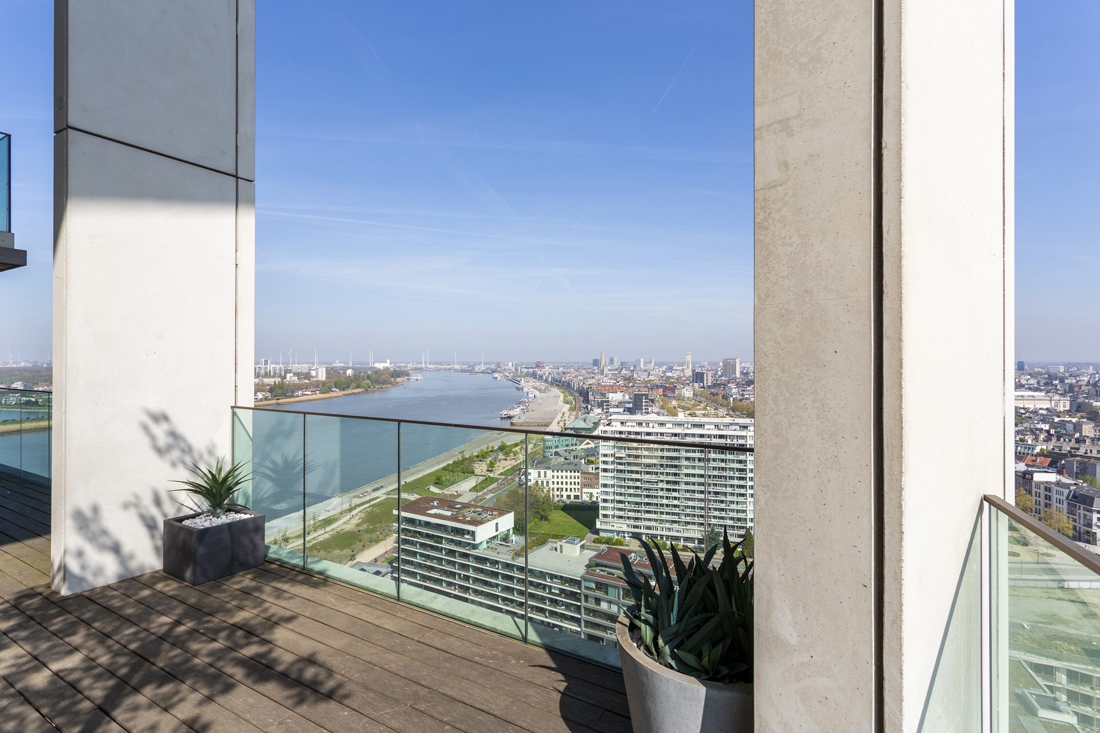 Appartement à vendre à Anvers avec 4 chambres - photo 1