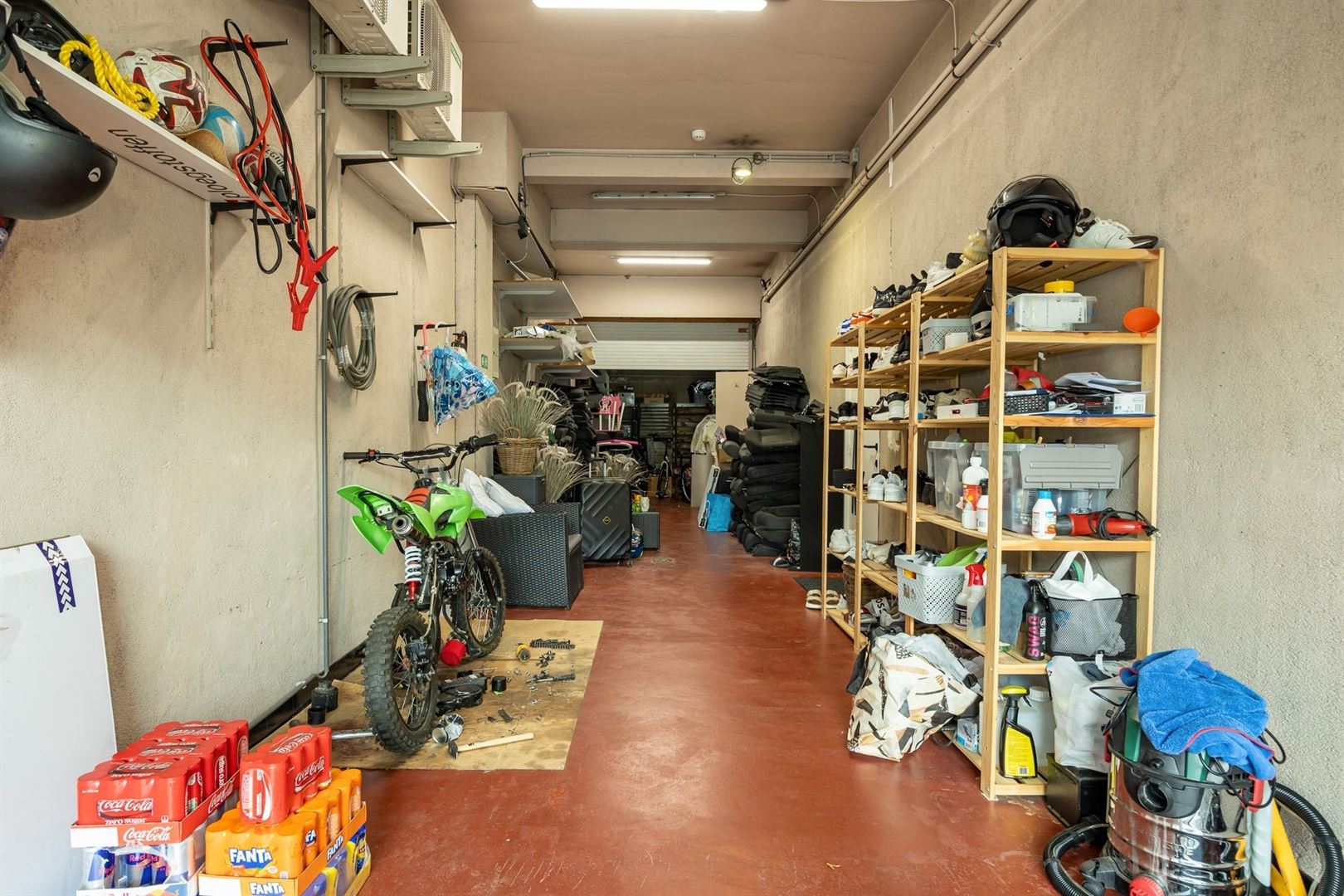 Ruim opbrengsteigendom met lift, garage en verhuurde handelsruimte - foto 3