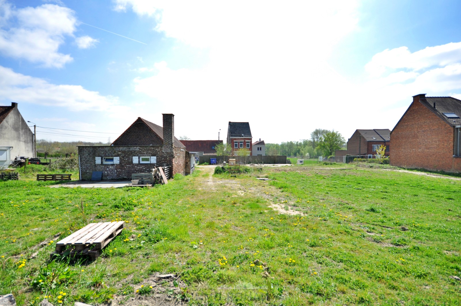 Grond geschikt voor halfopen bebouwing te Ronse! - foto 5