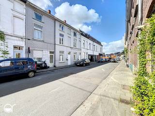 Interesse? Bezoek inplannen via jozefguislainstraat8.rosseel.beBen je op zoek naar een woning aan de rand van Gent, met een uitstekende...