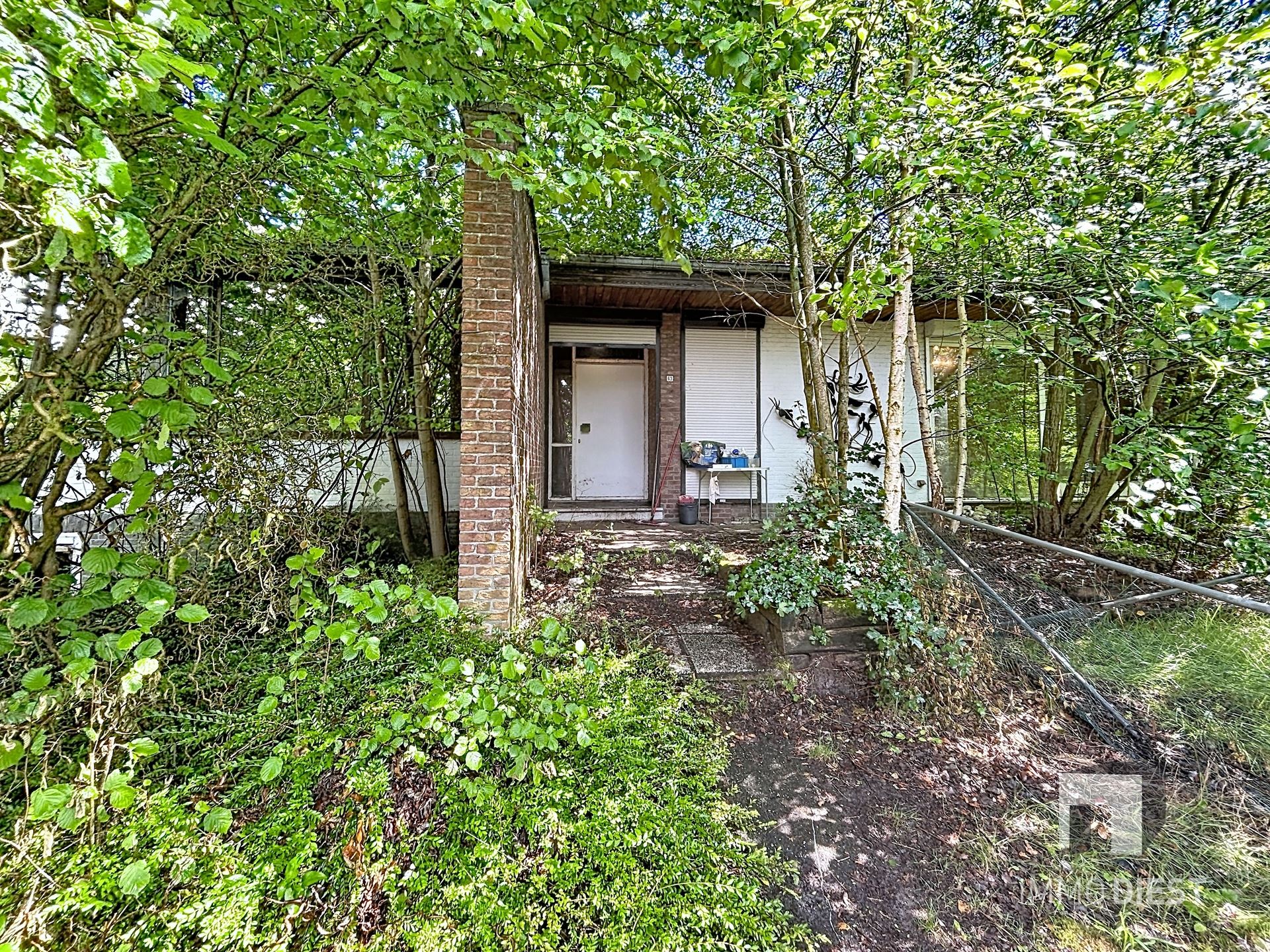 Totaal te renoveren woning op 15a 88ca. - foto 2