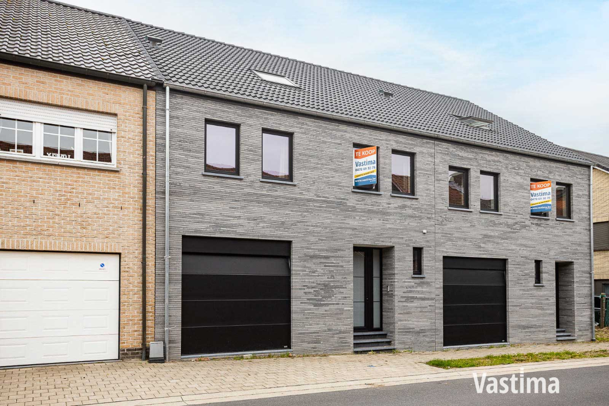 Nieuwbouw gesloten woning met 3 slaapkamers, garage en tuin - foto 3