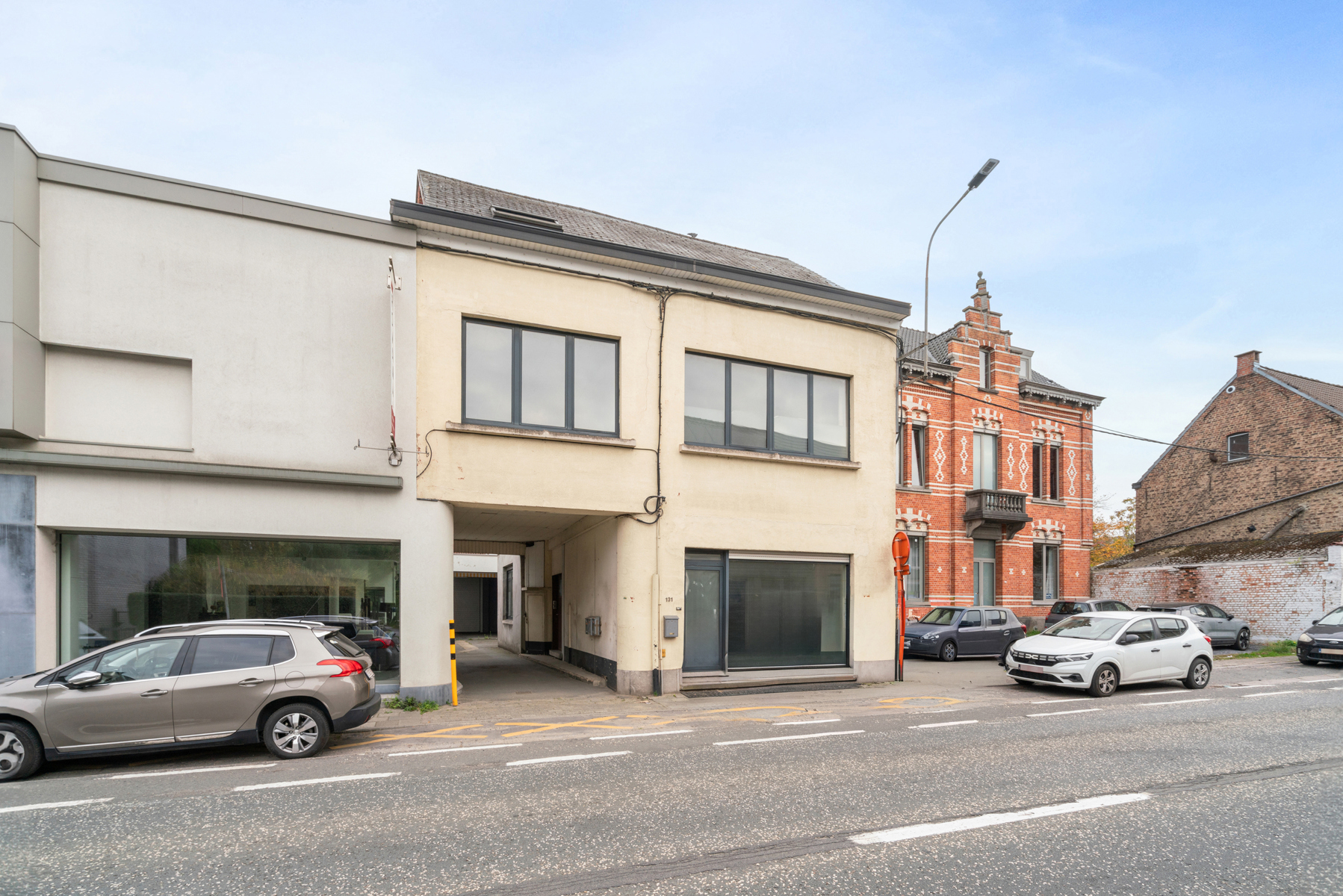 Opbrengsteigendom met 4 entiteiten op gunstige locatie - foto 1