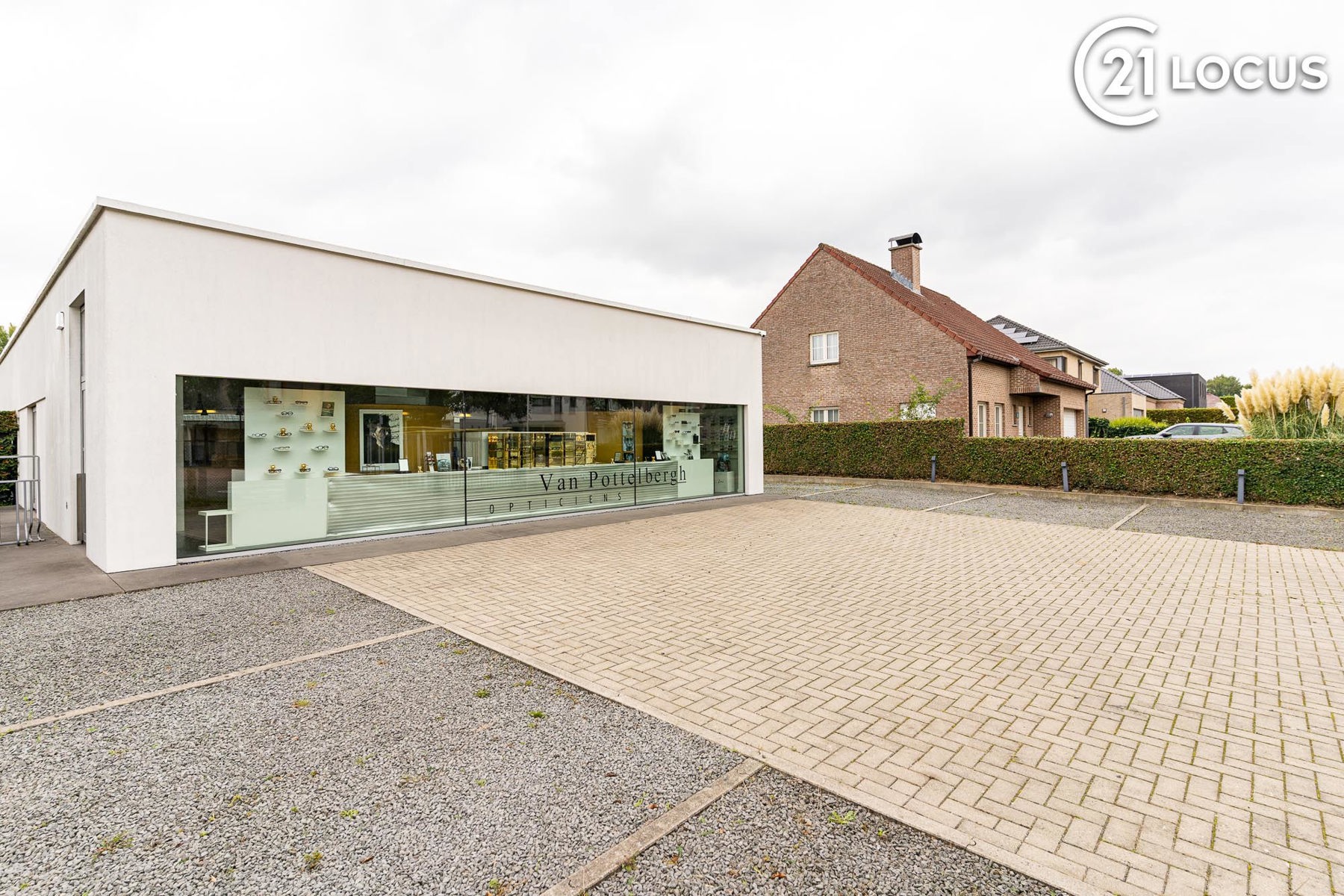 Handelsruimte met woonst &amp; 6 parkings te koop in Kruibeke - foto 3