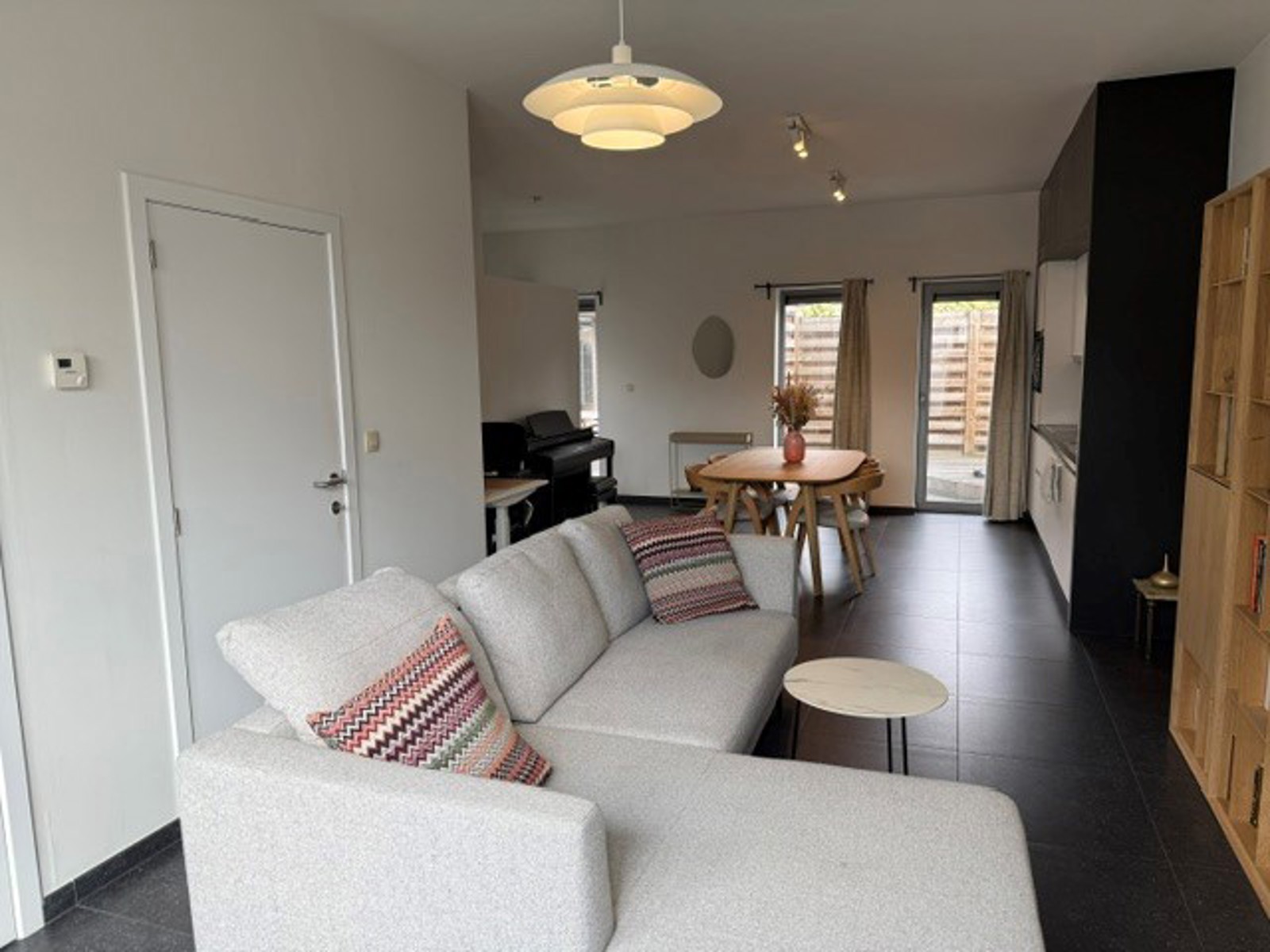 Gezellige studio met ondergrondse staanplaats en berging - foto 2