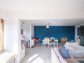 Instapklaar appartement met twee slaapkamers op toplocatie aan de Coupure<br /><br />EPC-score: B<br /><br />Op een gegeerde locatie aan de Coupure bevindt zich dit verzorgde appartement met een bewoonbare oppervlakte van 102 m². Dankzij de uitstekende ligging geniet u hier van een aangename woonomgeving vlak bij het historische centrum van Gent, met winkels, horeca, openbaar vervoer en belangrijke invalswegen binnen handbereik.<br /><br />Via de inkomhal komt u terecht in de lichtrijke leefruimte, waar grote raampartijen zorgen voor een aangename sfeer en een mooie natuurlijke lichtinval. Aansluitend bevindt zich de praktische keuken, die alle comfort biedt voor dagelijks gebruik.<br /><br />Het appartement beschikt over twee volwaardige slaapkamers, ideaal voor koppels, kleine gezinnen of wie graag een extra kamer wenst als bureau of hobbyruimte. Verder is er een verzorgde badkamer en voldoende bergruimte aanwezig.<br /><br />Op technisch vlak scoort deze eigendom bijzonder goed. De verwarming gebeurt via aardgas, de elektriciteit is conform en het appartement behaalt een gunstige EPC-score B. Bovendien is het gebouw volledig asbestvrij, wat zorgt voor extra gemoedsrust.<br /><br />Dankzij de combinatie van een centrale ligging, een comfortabele indeling en een sterke energetische prestatie vormt dit appartement een uitstekende opportuniteit voor zowel eigen bewoning als investering.<br /><br />Ideaal voor: starters, koppels, investeerders en stadsliefhebbers.<br /><br />Voor meer info en/of een bezoek contacteer Thomas op 0474 26 27 58 of via info@vicusvastgoed.be.