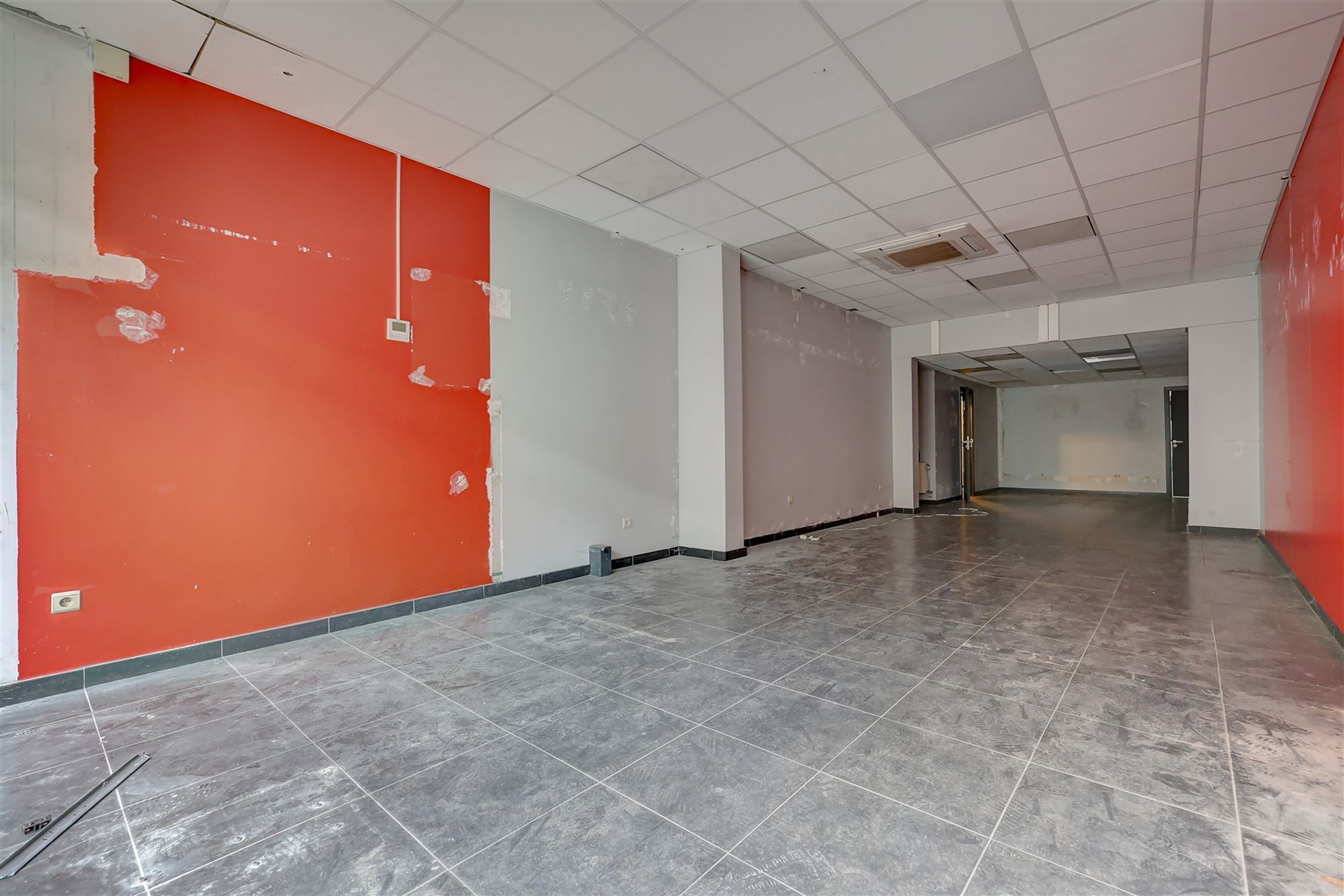 Commercial - photo 3