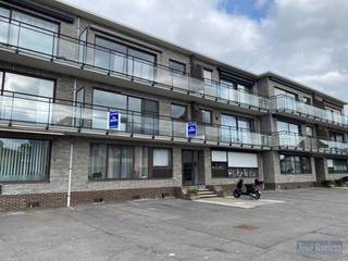 Recent gerenoveerd lichtrijk appartement met 2 slaapkamers op de eerste verdieping van Residentie Dennehof.Het appartement bestaat uit een ruime...