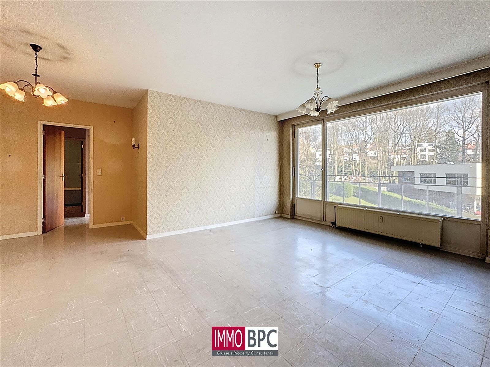 Appartement met ruim terras in hartje Ukkel en garagebox - foto 2