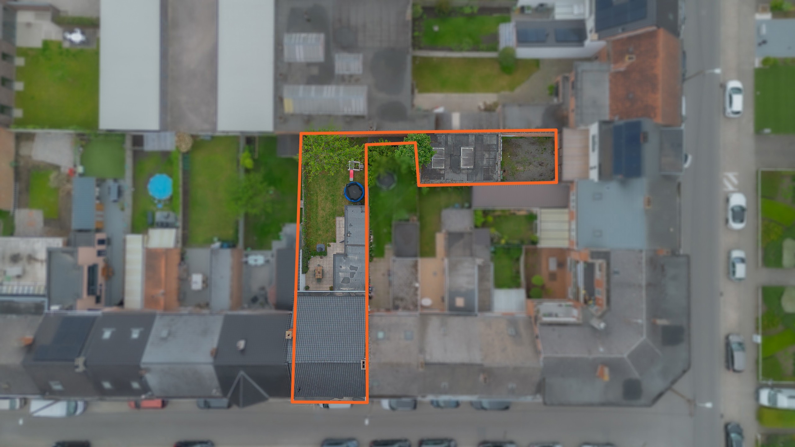 WETTEREN - Ruime instapklare woning met grote garage - foto 2