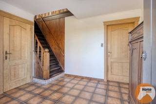 LOKEREN - Ruime, te renoveren woning met opslagmogelijkhedenOp zoek naar een woning met ruimte, flexibiliteit en potentieel? Deze veelzijdige...