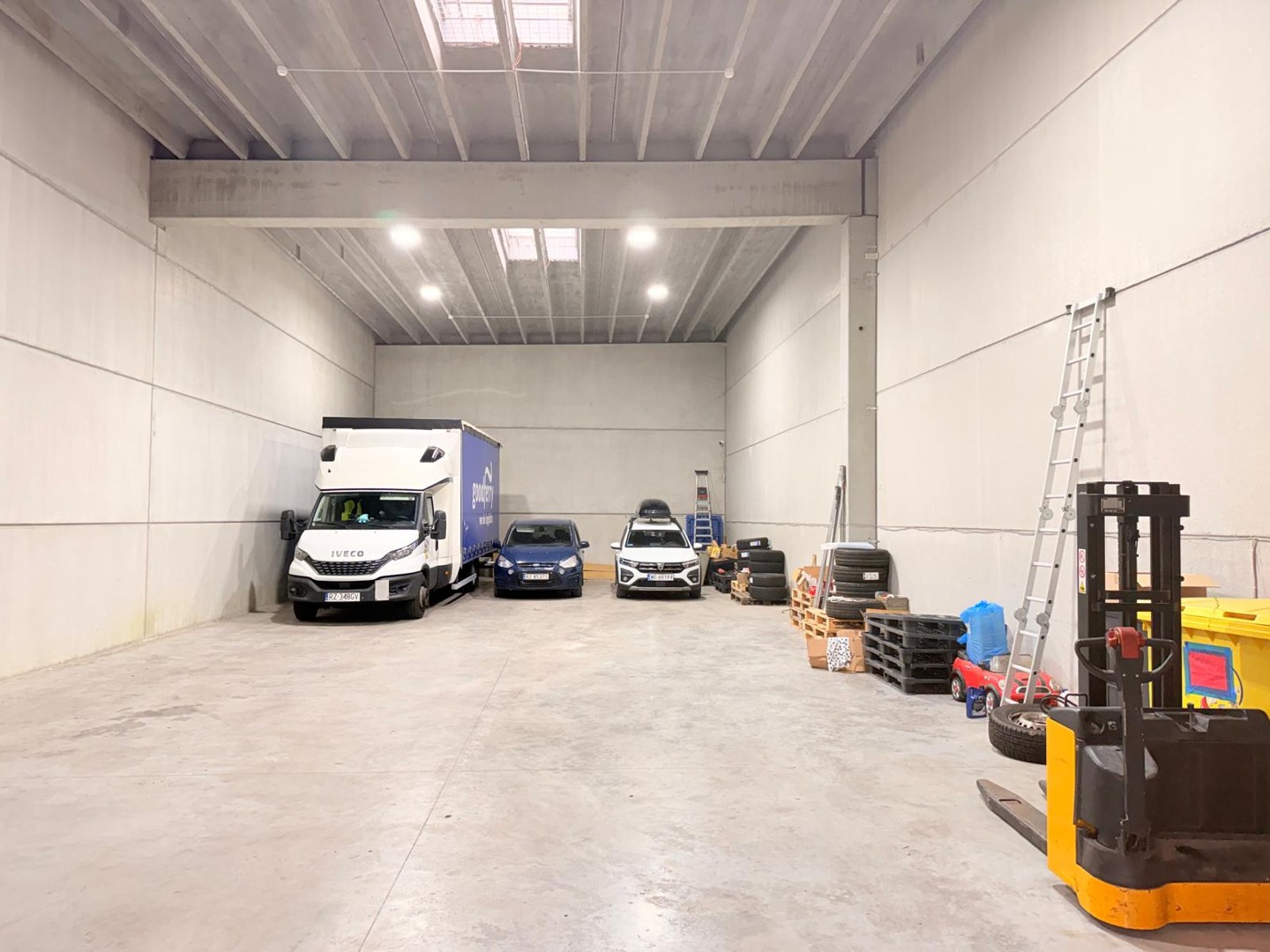 KMO-unit 250m²  te huur – Industrieterrein Hulshout - foto 4