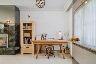 **Vanaf-prijs** Deze verzorgde woning op een autovrij pleintje combineert rust met vlotte bereikbaarheid. Amper 500m stappen naar het Ring Shopping...