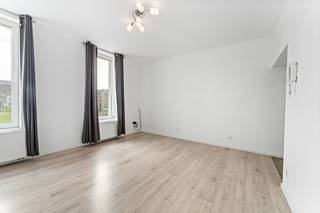 Welkom in deze charmante bel-etagewoning gelegen in de rustige en aangename Chicoreistraat. Deze woning combineert een uitstekende ligging met...